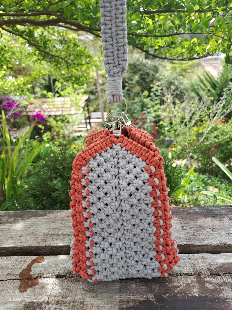 Grey Orange Clutch — Túi cầm tay macrame xám và cam