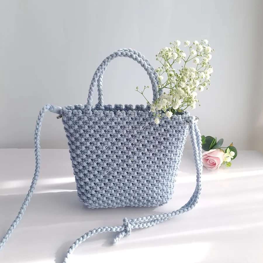 Blue Sling — Túi đeo chéo macrame xanh dương nhạt